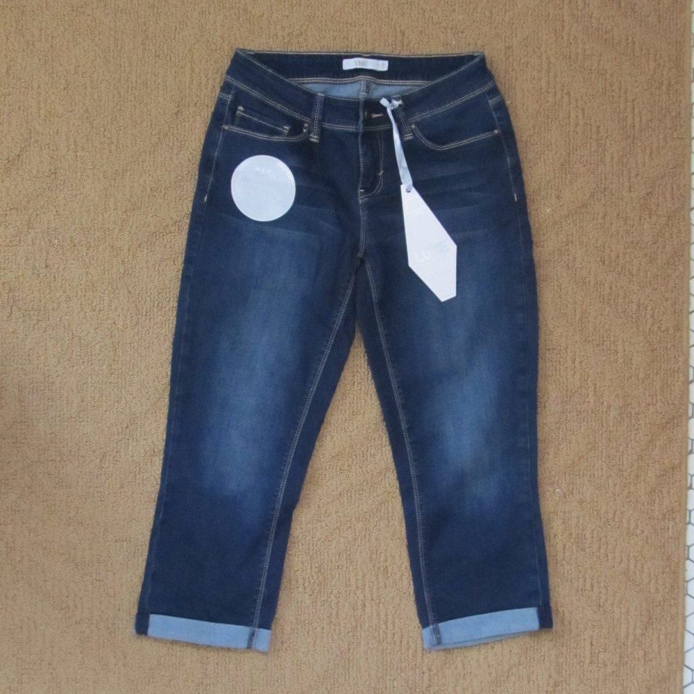 YMI LUXE DENIM Crop Jeans NWT Size 7